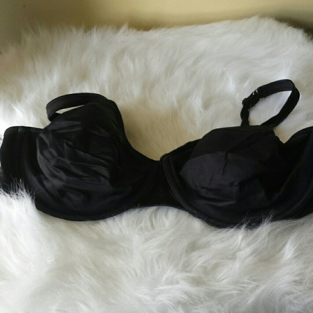 (PLUS) FULL COVERAGE BLACK SATIN BRA 40D